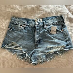 Free People Loving Good Vibrations Jean Shorts. Size 28.